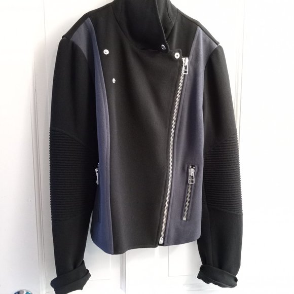 Aritzia moto jacket size 2 - Picture 7 of 7